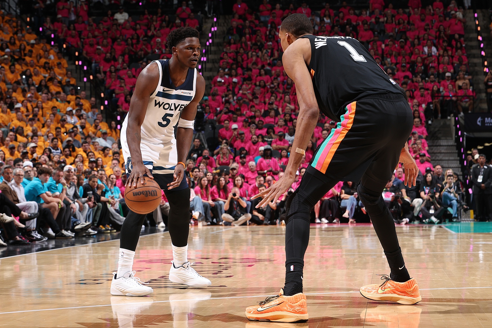 开云官网-NBA彩经：马刺擒下森林狼扳平大比分