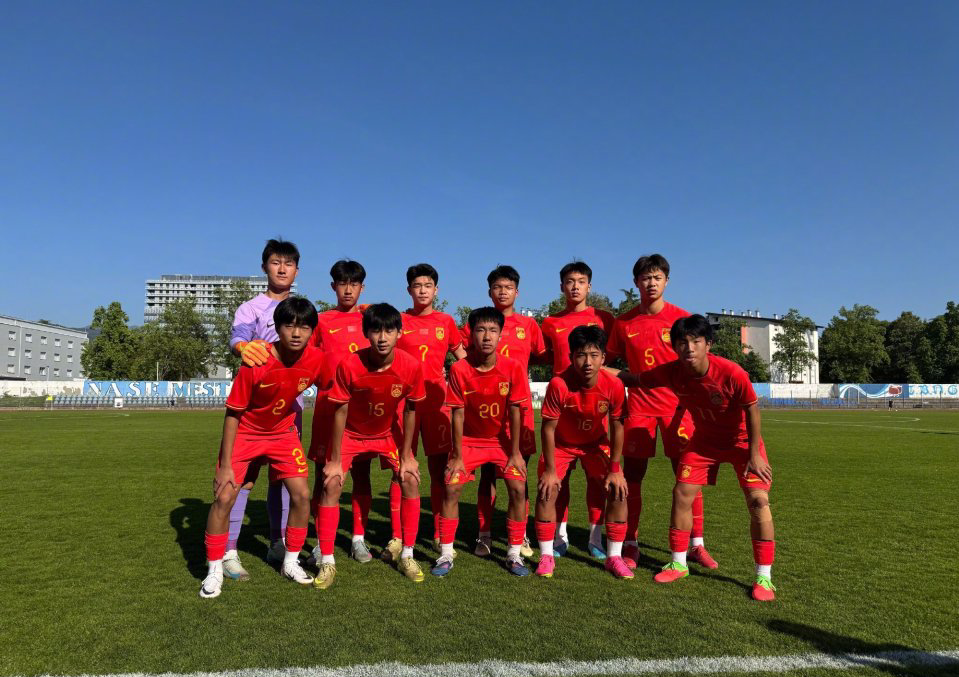 开云集团-U15国足2-0意大利 建队后正赛首胜 留洋红星开场9分钟双响+一条龙